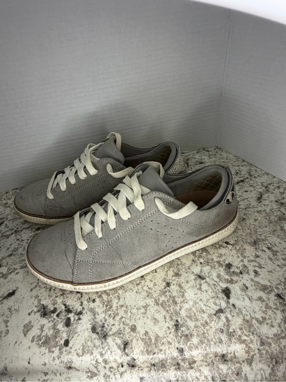 Dr Scholl’s sneakers